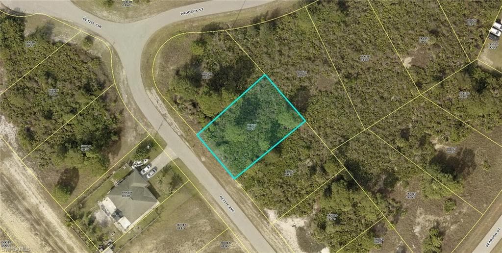 309 Petite AVE LEHIGH ACRES, FL 33974