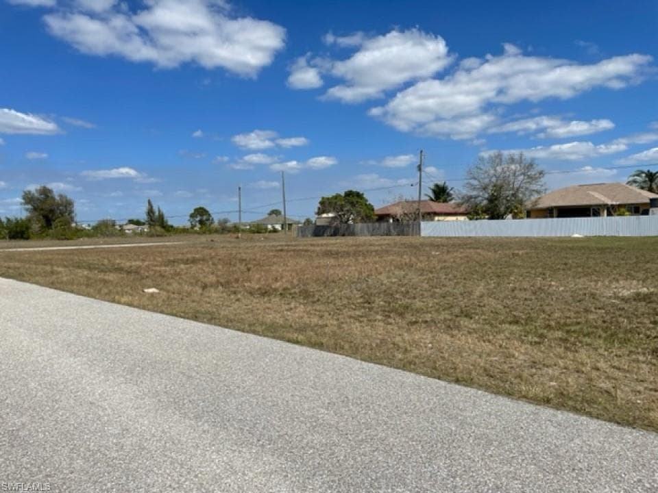 1907 1st PL CAPE CORAL, FL 33993