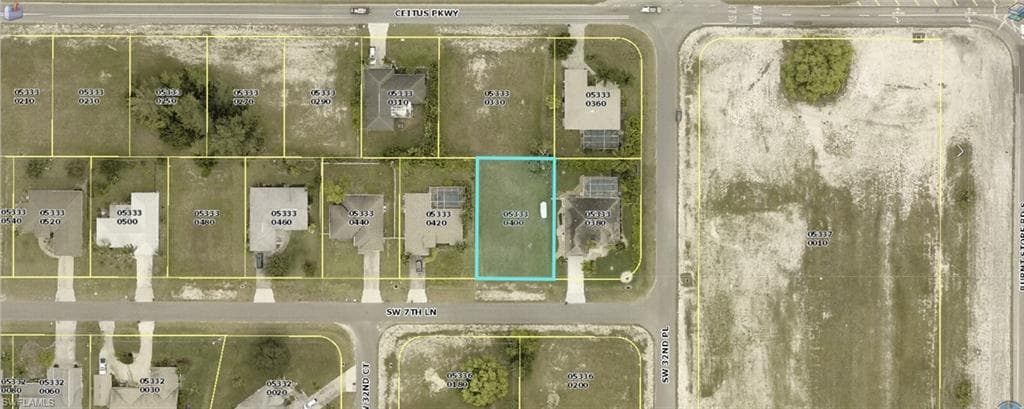 3223 SW 7th LN CAPE CORAL, FL 33991