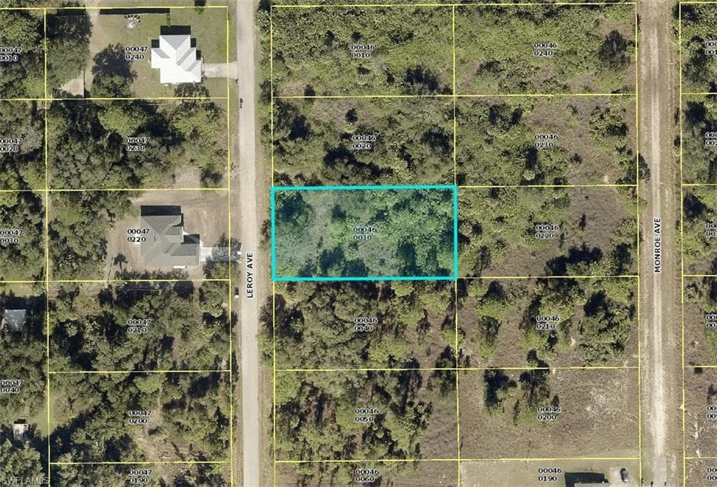1918 Leroy AVE LEHIGH ACRES, FL 33972