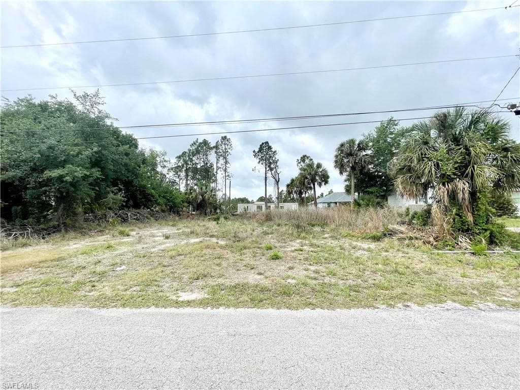 3509 41st ST SW LEHIGH ACRES, FL 33976