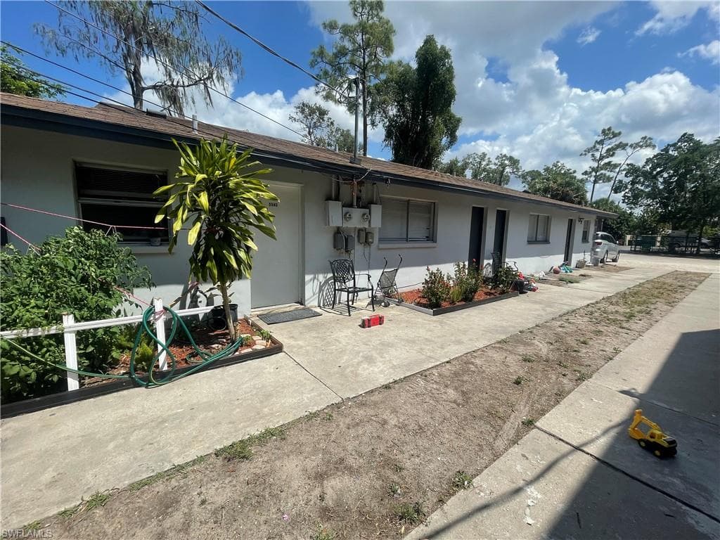 5540/5542 10th AVE FORT MYERS, FL 33907