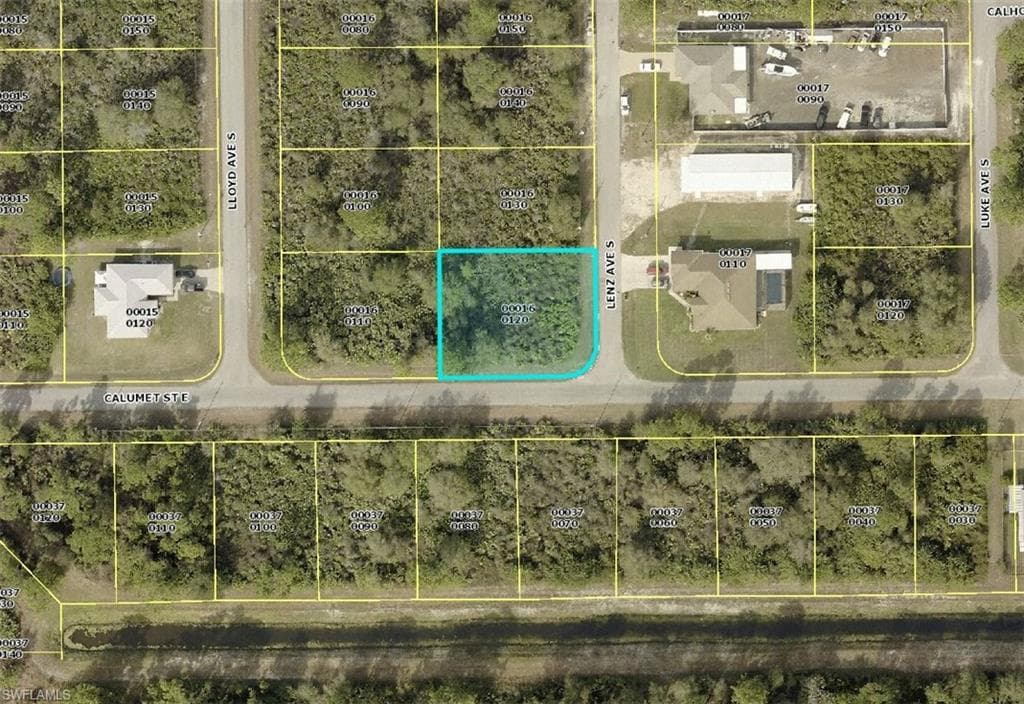 324 Lenz AVE LEHIGH ACRES, FL 33974