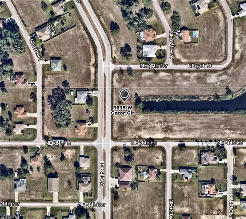 3635 W Gator CIR CAPE CORAL, FL 33909