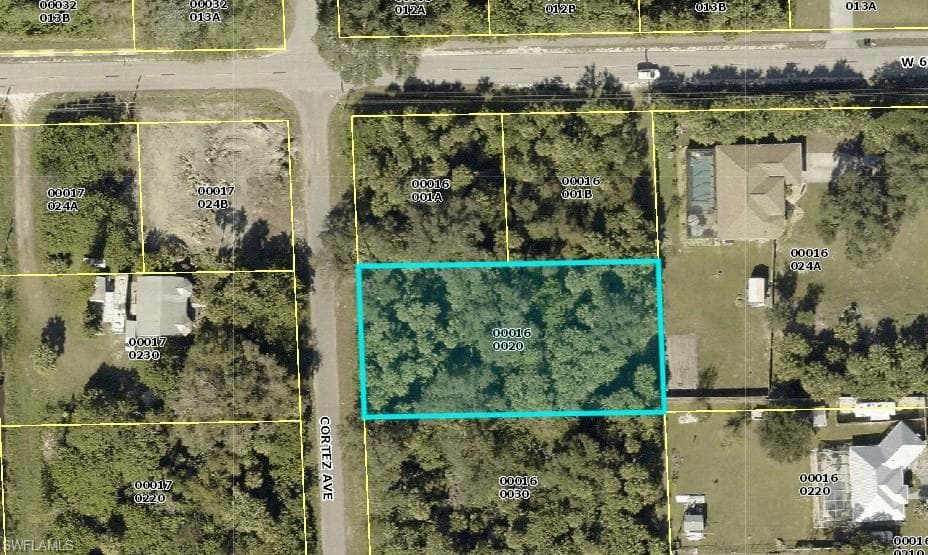 520 Cortez AVE LEHIGH ACRES, FL 33972