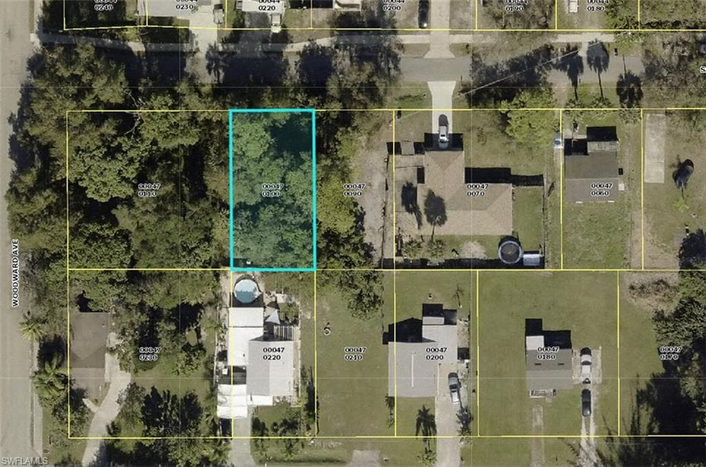 453 San Bernardino ST NORTH FORT MYERS, FL 33903