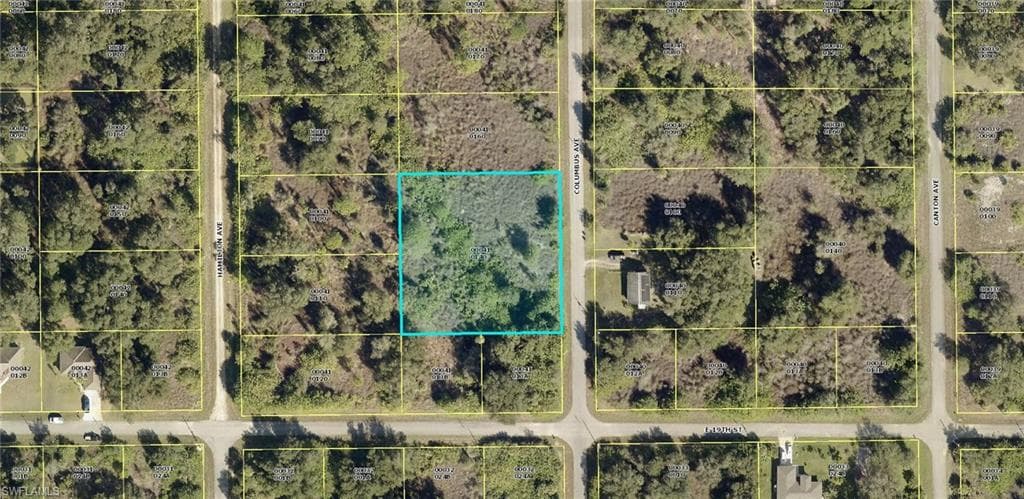1903 Columbus AVE LEHIGH ACRES, FL 33972