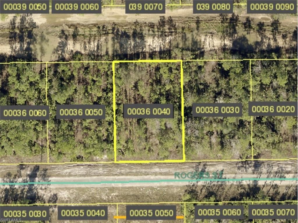 214 Rogers ST LEHIGH ACRES, FL 33972