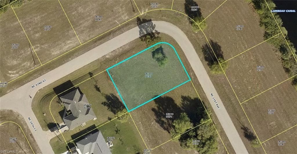 4152 NE 21st AVE CAPE CORAL, FL 33909