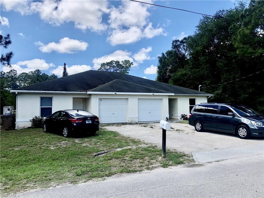 4717 29th ST SW LEHIGH ACRES, FL 33973