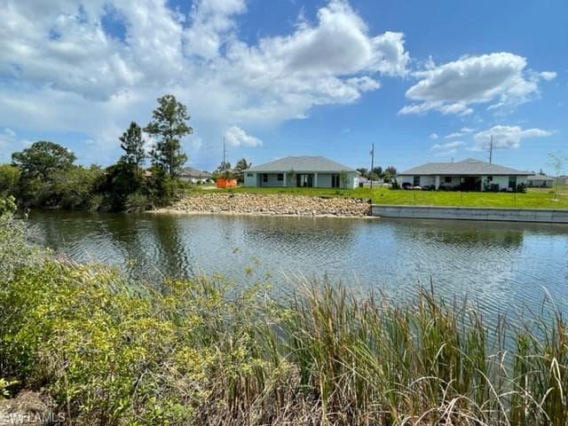 614 NW 9th ST CAPE CORAL, FL 33993
