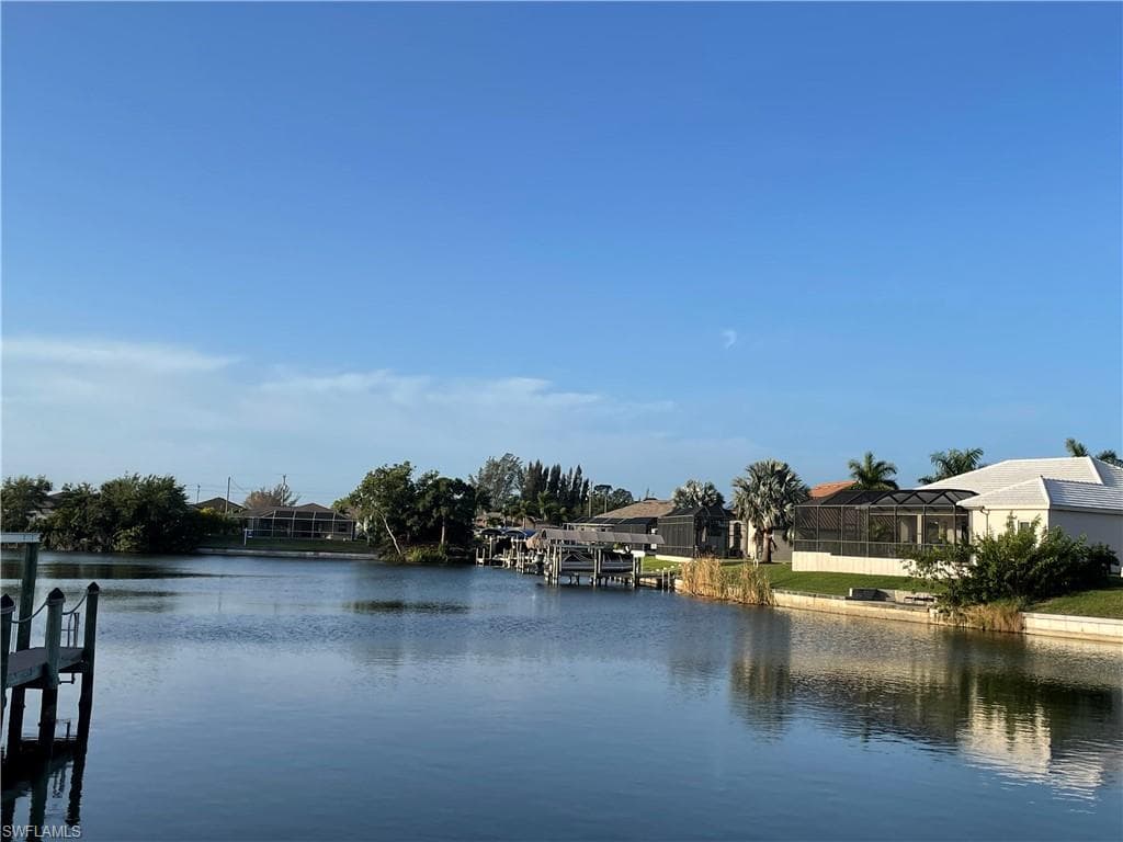 1724 SW 30th TER CAPE CORAL, FL 33914