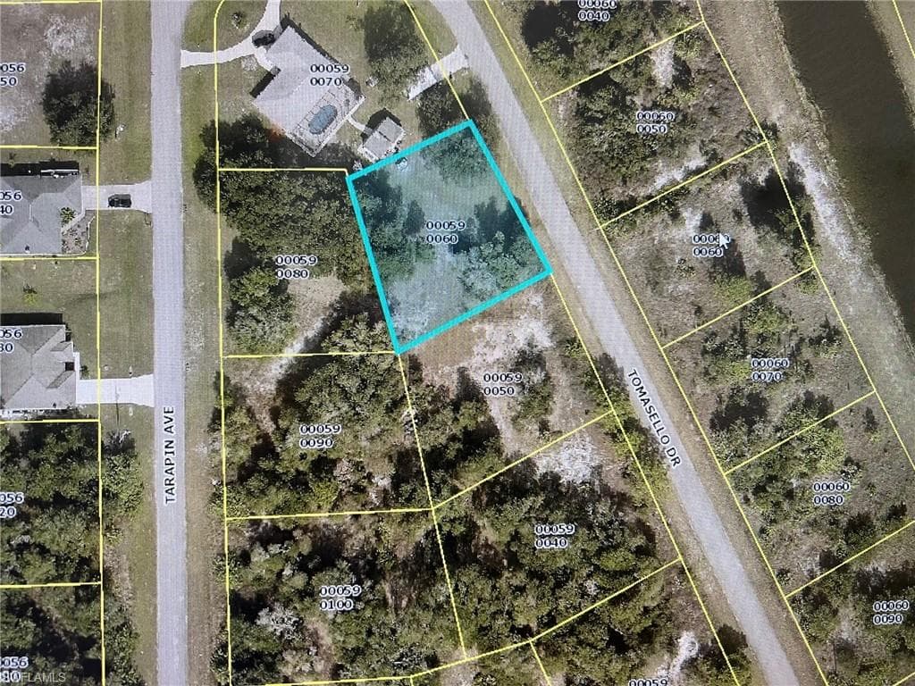 610 Tomasello DR LEHIGH ACRES, FL 33974
