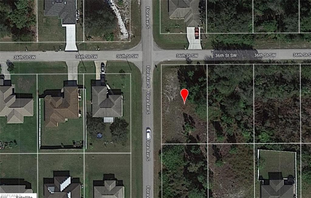 2713 36th ST SW LEHIGH ACRES, FL 33976