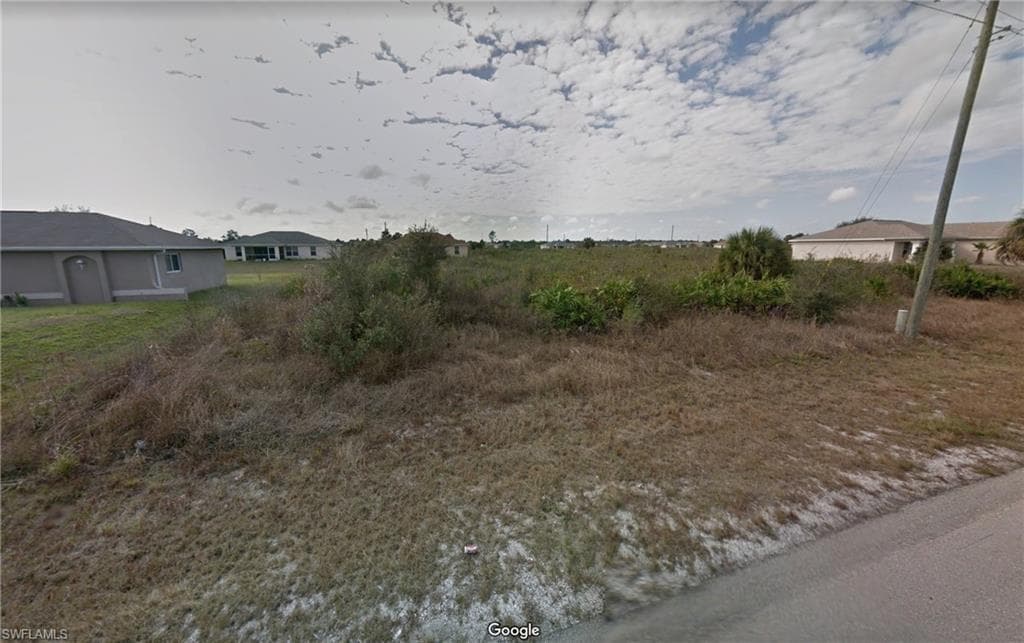 2705 59th ST W LEHIGH ACRES, FL 33971