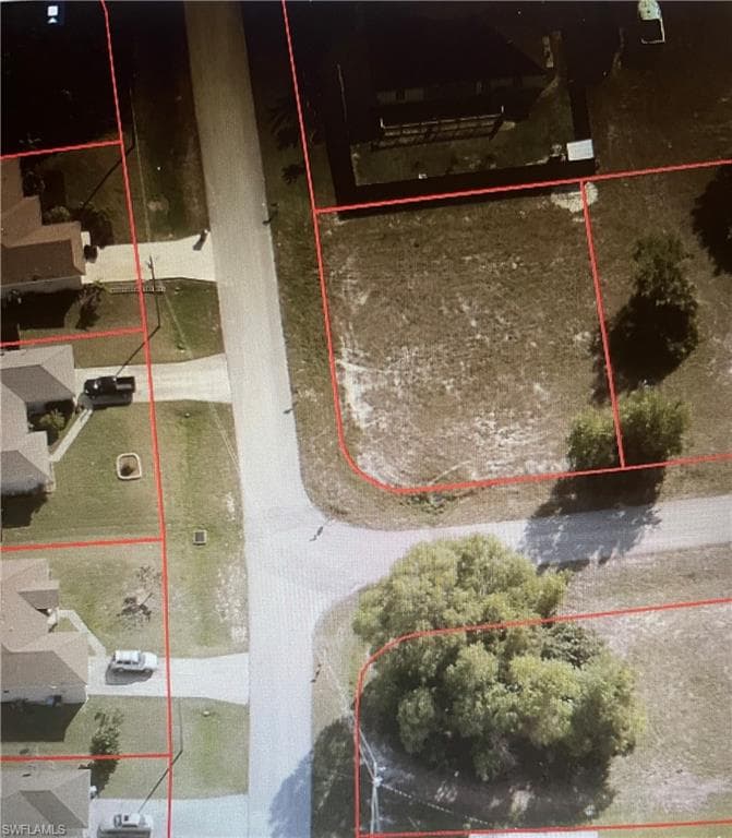 220 NW 26th TER CAPE CORAL, FL 33993