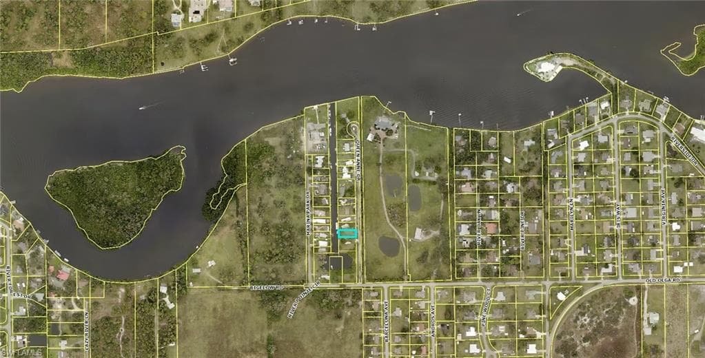 2263 Queen Anne DR FORT MYERS, FL 33905