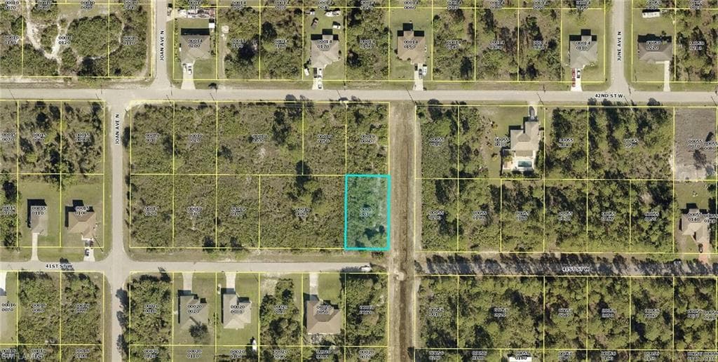 2900 41st ST W LEHIGH ACRES, FL 33971