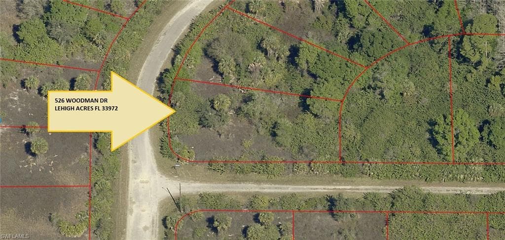 526 Woodman DR LEHIGH ACRES, FL 33972