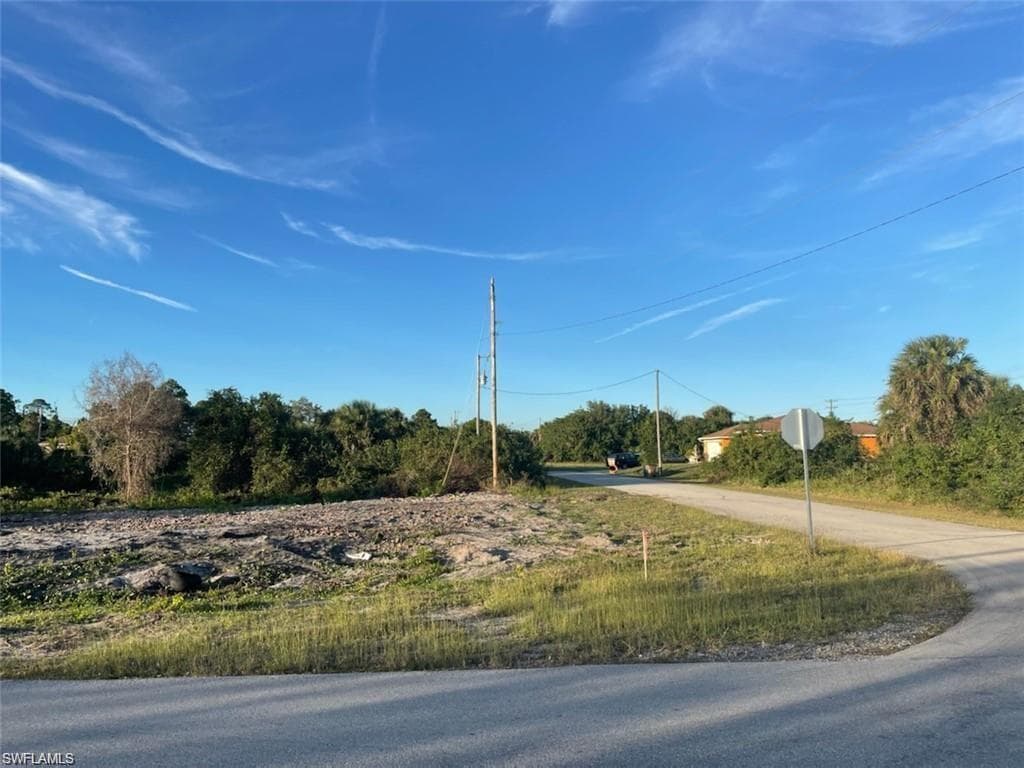 3104 Nora AVE S LEHIGH ACRES, FL 33976