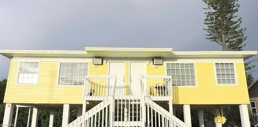 17257/17259 Whitewater CT FORT MYERS BEACH, FL 33931