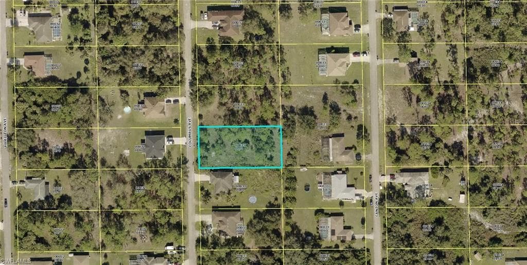 610 Columbus AVE LEHIGH ACRES, FL 33972