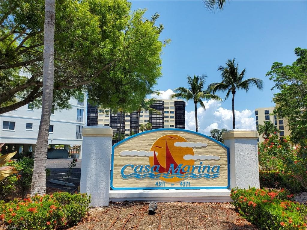 4351 BAY BEACH #29 LN FORT MYERS BEACH, FL 33931
