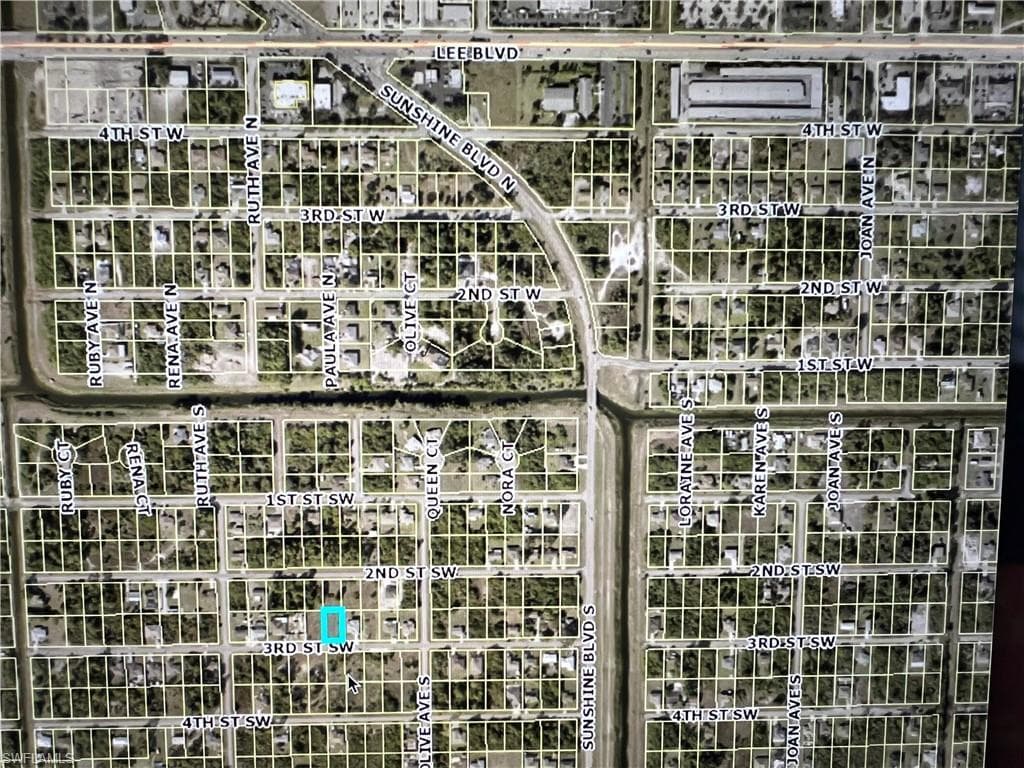 3208 3rd ST SW LEHIGH ACRES, FL 33976