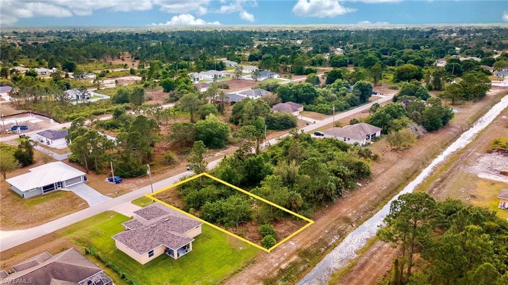 843 Chezy ST E LEHIGH ACRES, FL 33974