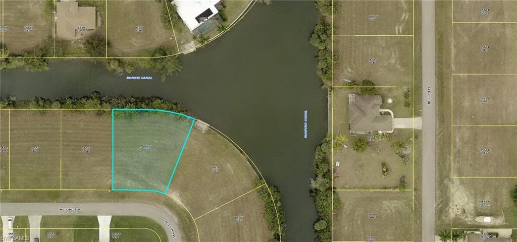 1129 NE 32nd TER CAPE CORAL, FL 33909