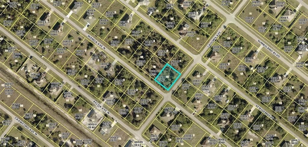 2022 Wanda AVE N LEHIGH ACRES, FL 33971