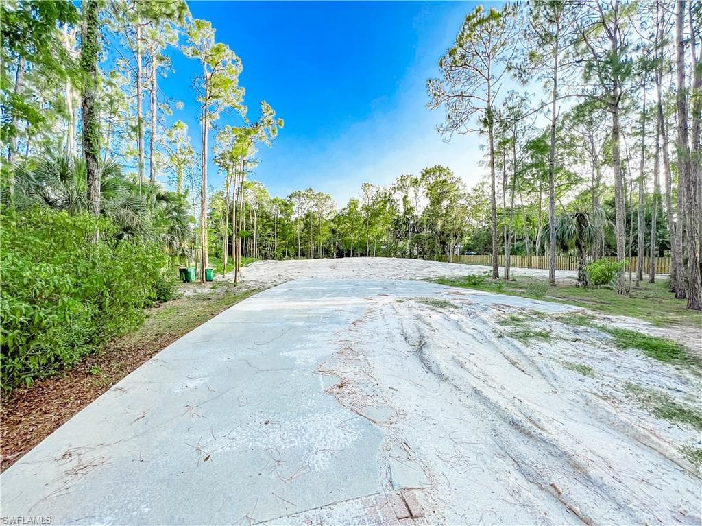 5970 Golden Oaks LN NAPLES, FL 34119