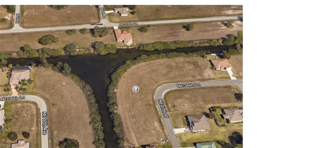 1719 NE 36th LN CAPE CORAL, FL 33909