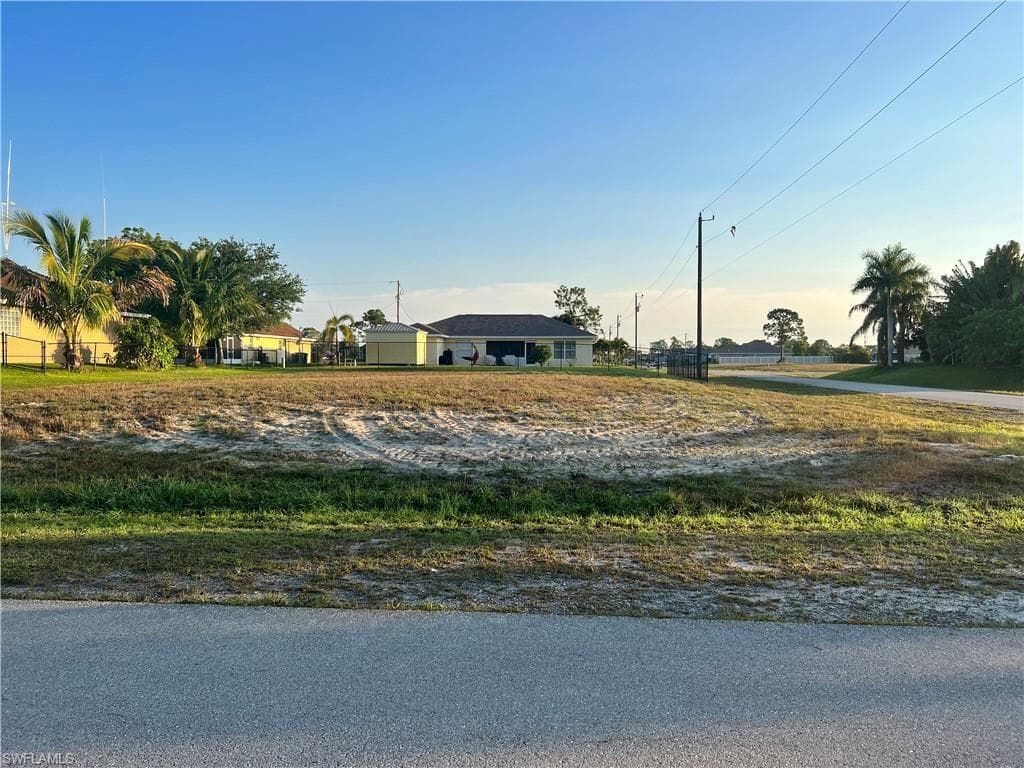 2003 NW 27th ST CAPE CORAL, FL 33993