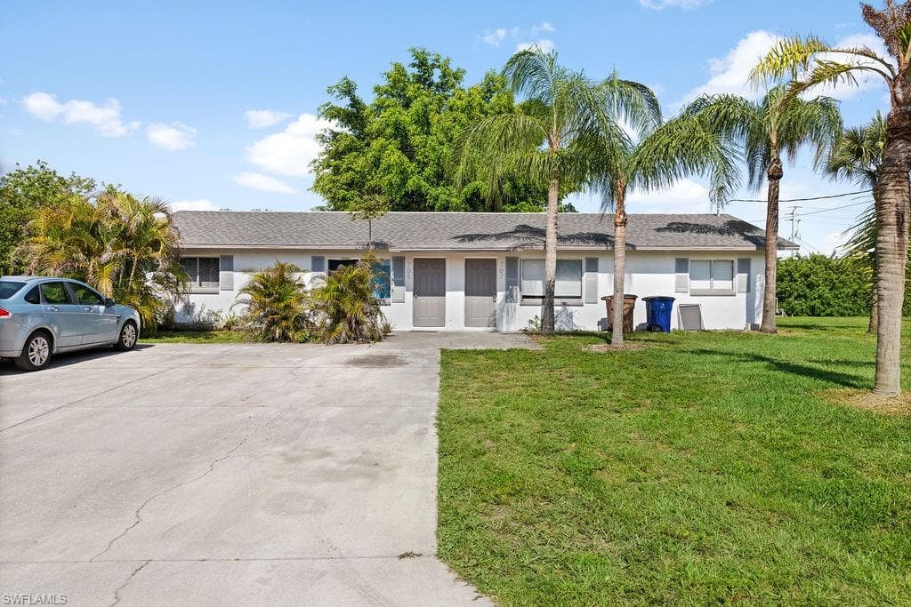 705/707 Gordon AVE S 705/707 LEHIGH ACRES, FL 33973