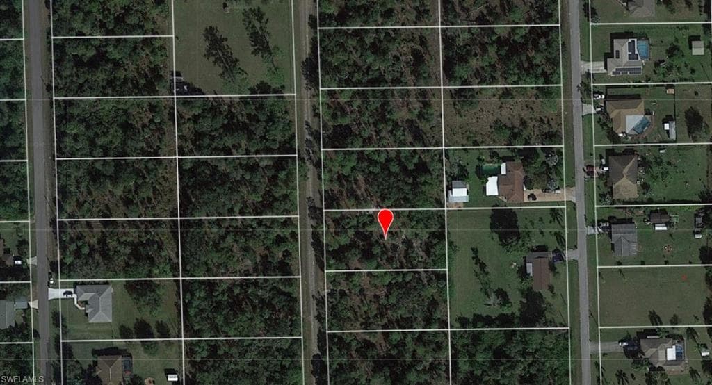 910 Michael AVE LEHIGH ACRES, FL 33936