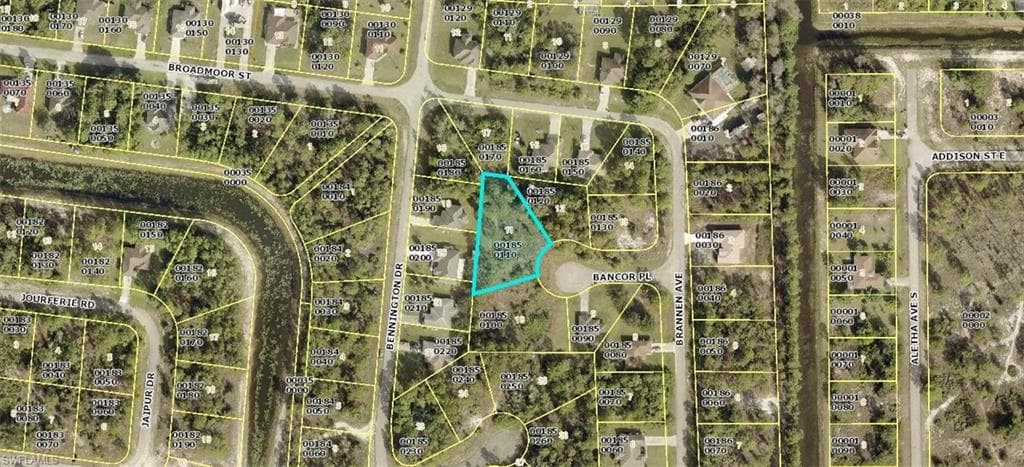 433 Bancor pL. W LEHIGH ACRES, FL 33974