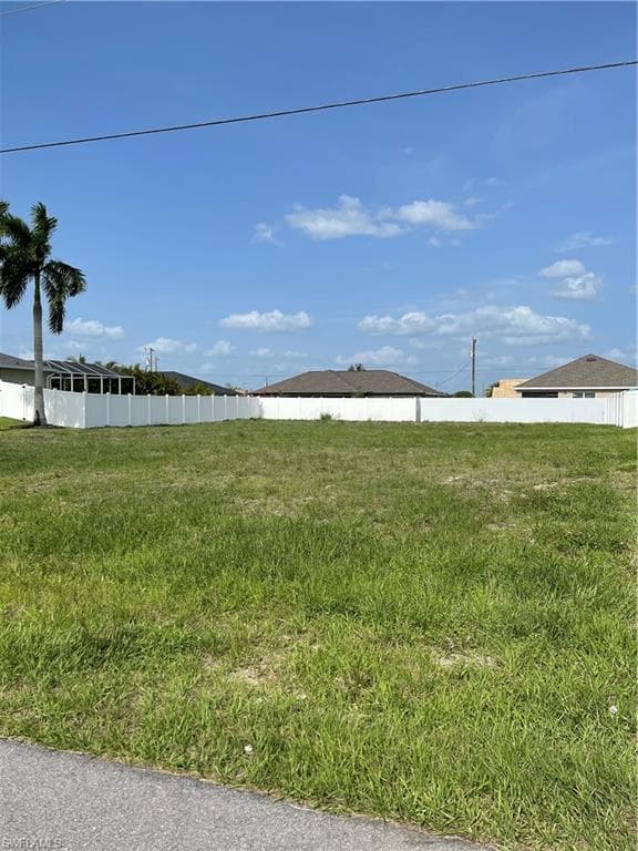 625 NW 7th AVE CAPE CORAL, FL 33993