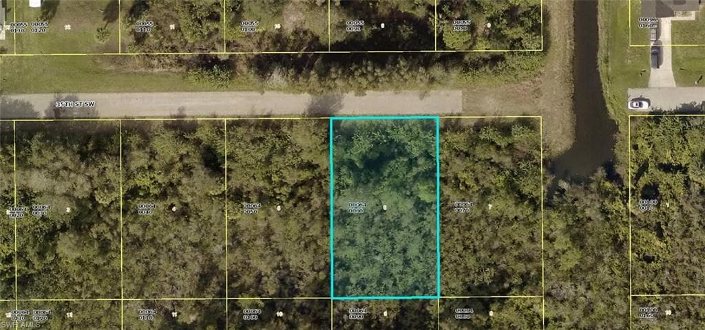 2703 35th ST SW LEHIGH ACRES, FL 33976