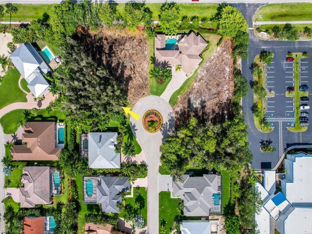 8739 Lakefront CT FORT MYERS, FL 33908