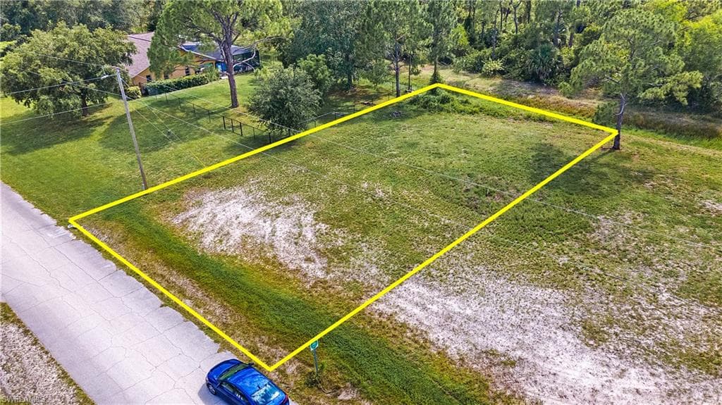 2202 NW 28th AVE CAPE CORAL, FL 33993