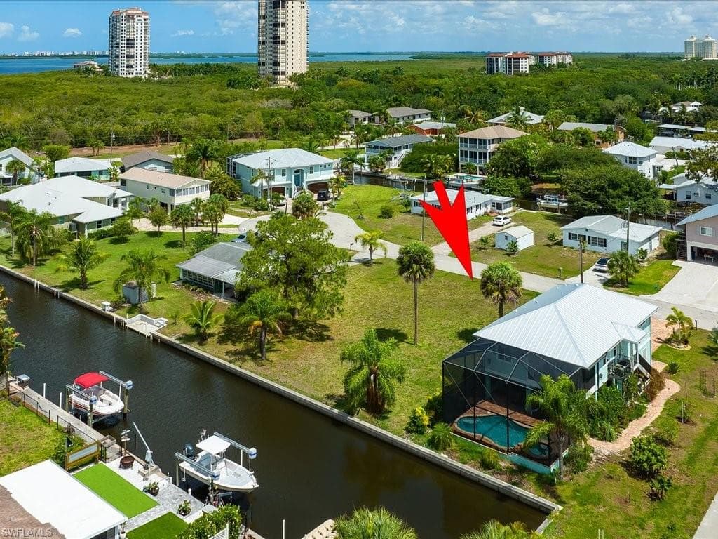 4729 Swordfish ST BONITA SPRINGS, FL 34134