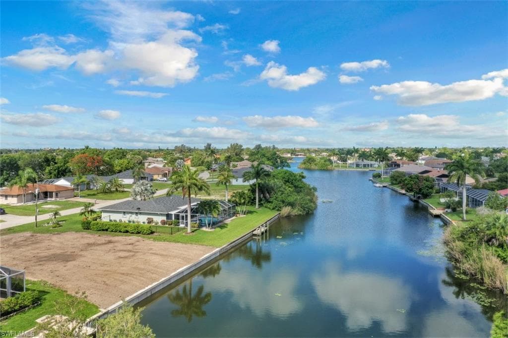 2217 NE 4th ST CAPE CORAL, FL 33909