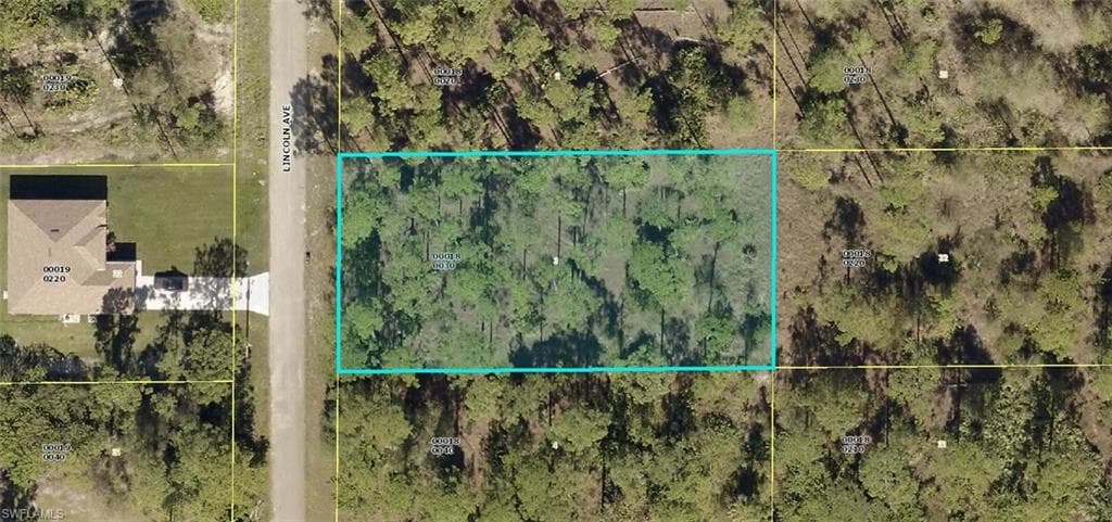 1318 Lincoln AVE LEHIGH ACRES, FL 33972