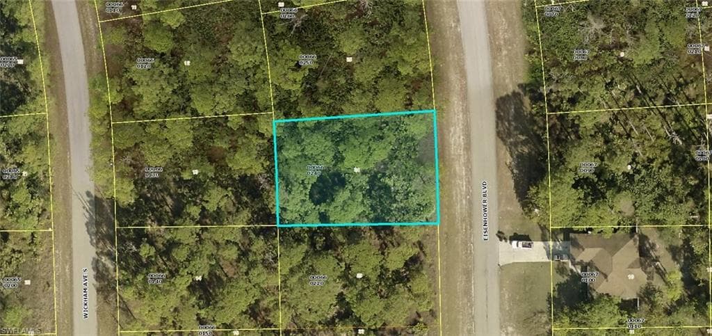 454 Eisenhower BLVD LEHIGH ACRES, FL 33974