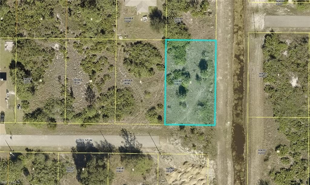 3100 42nd ST W LEHIGH ACRES, FL 33971