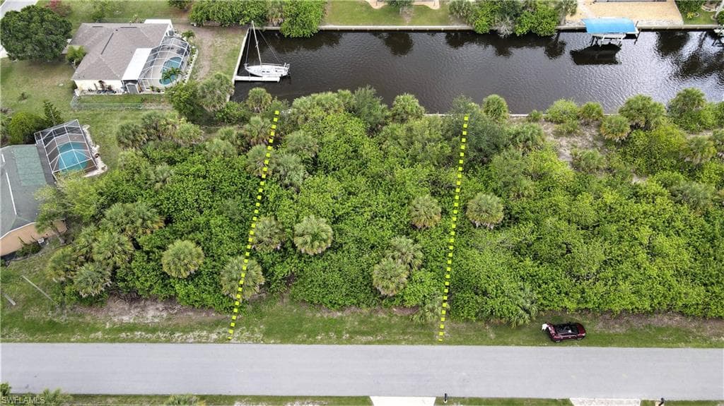 17173 Canary LN PORT CHARLOTTE, FL 33948