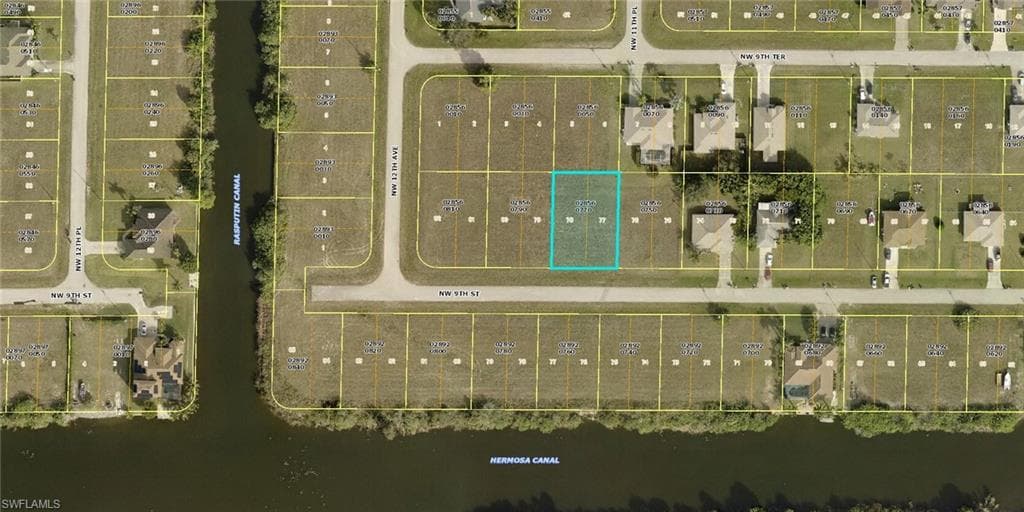 1129 NW 9th ST CAPE CORAL, FL 33993