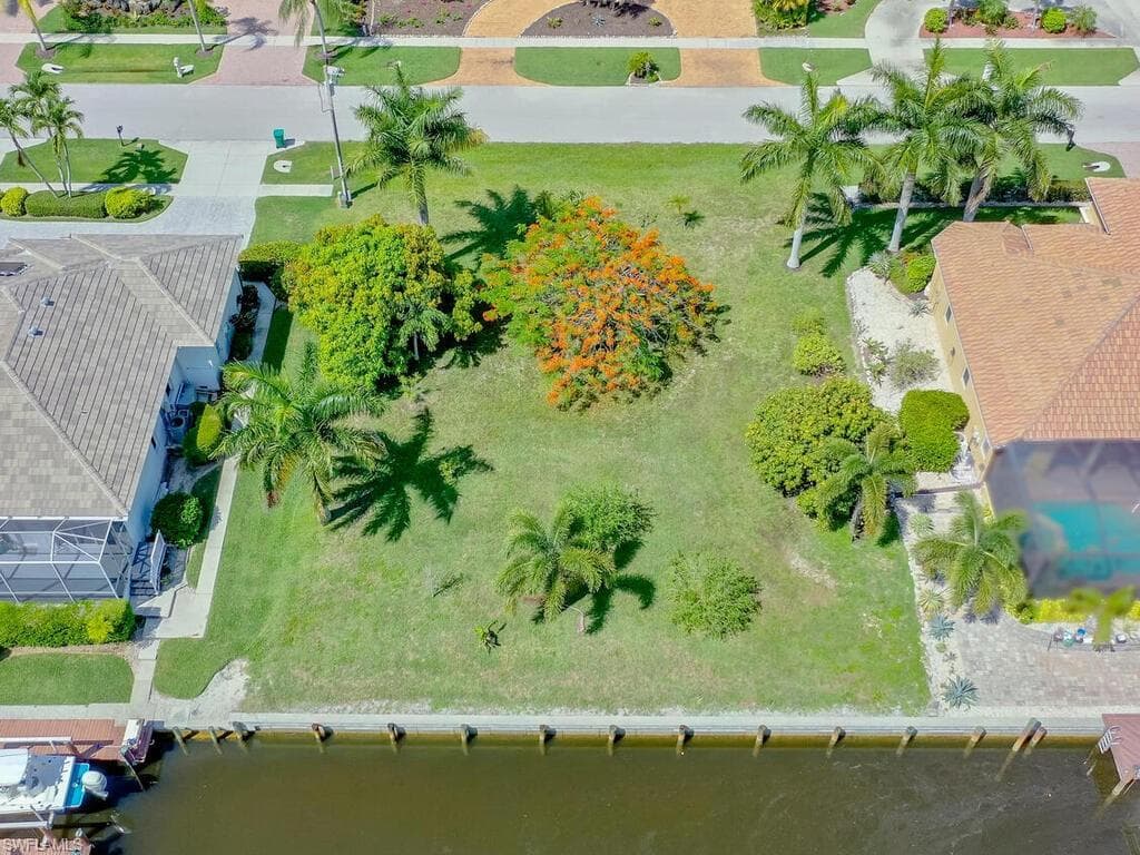 275 Rockhill CT MARCO ISLAND, FL 34145