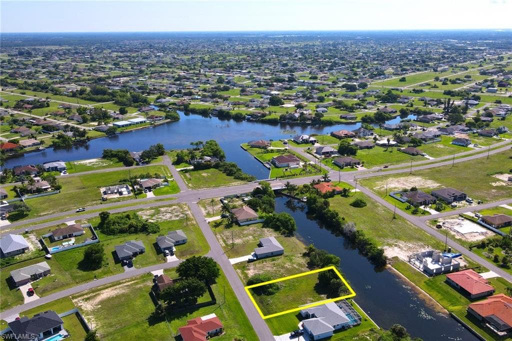 705 NE 5th AVE CAPE CORAL, FL 33909